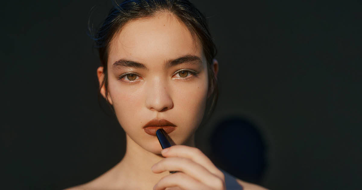 今こそ立ち上がれ、日本の化粧品