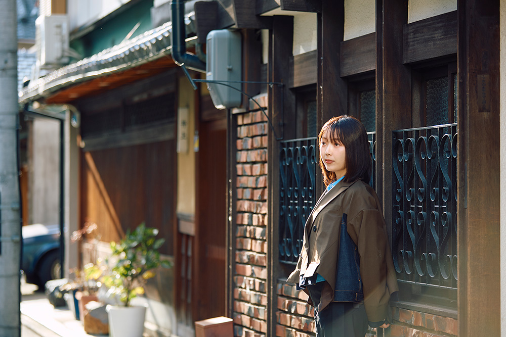 文芸評論家・三宅香帆から見た、“報われたい”若者たちのファッション観
