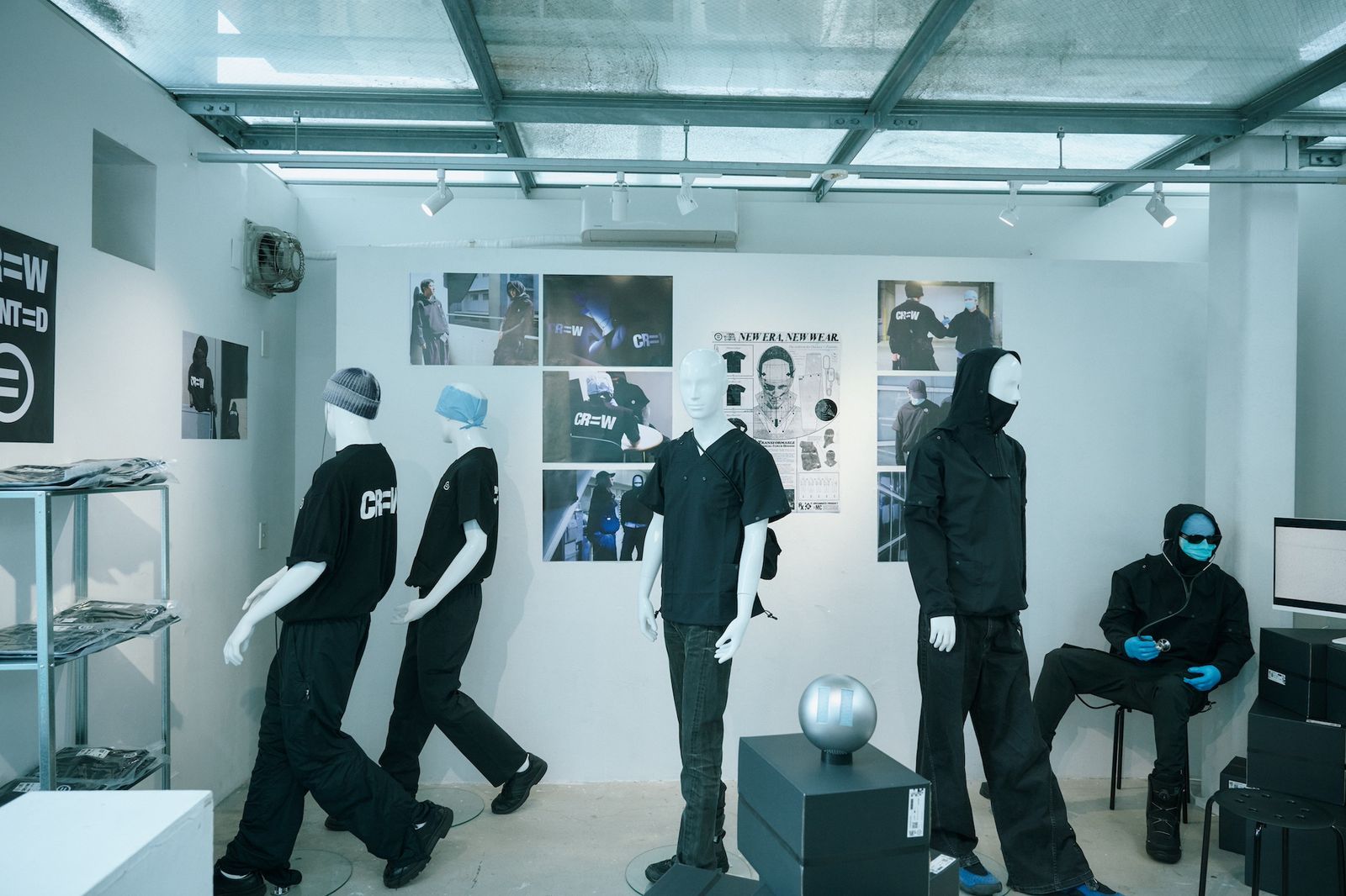 「イコ=ル・メディカル・センタ=(=QUAL M=DICAL C=NT=R)」の展示風景