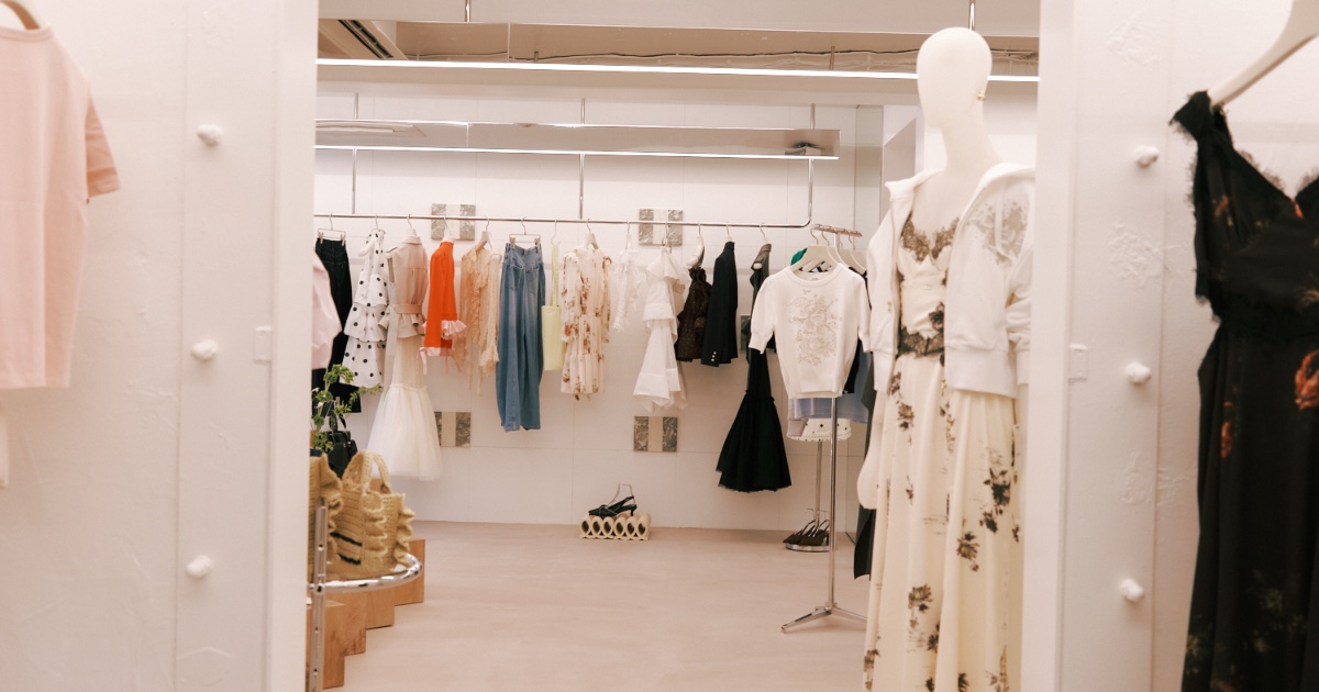 スナイデル青山の路面店の情報イメージ