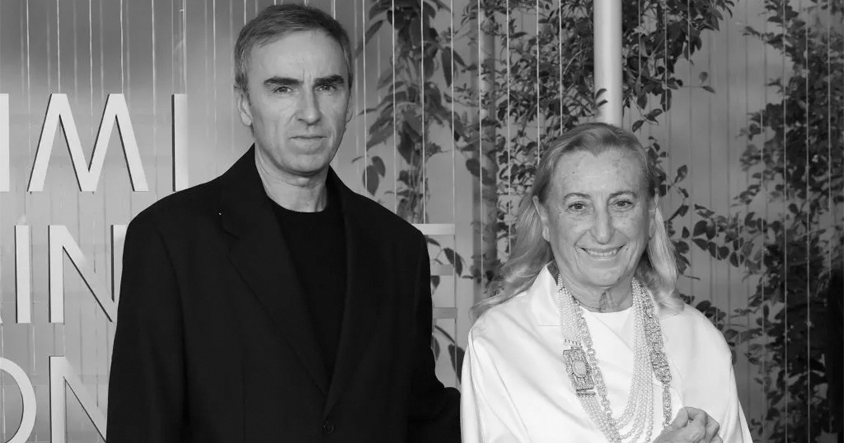 プラダ」のラフ・シモンズ＆ミウッチャ・プラダがバックステージで語る