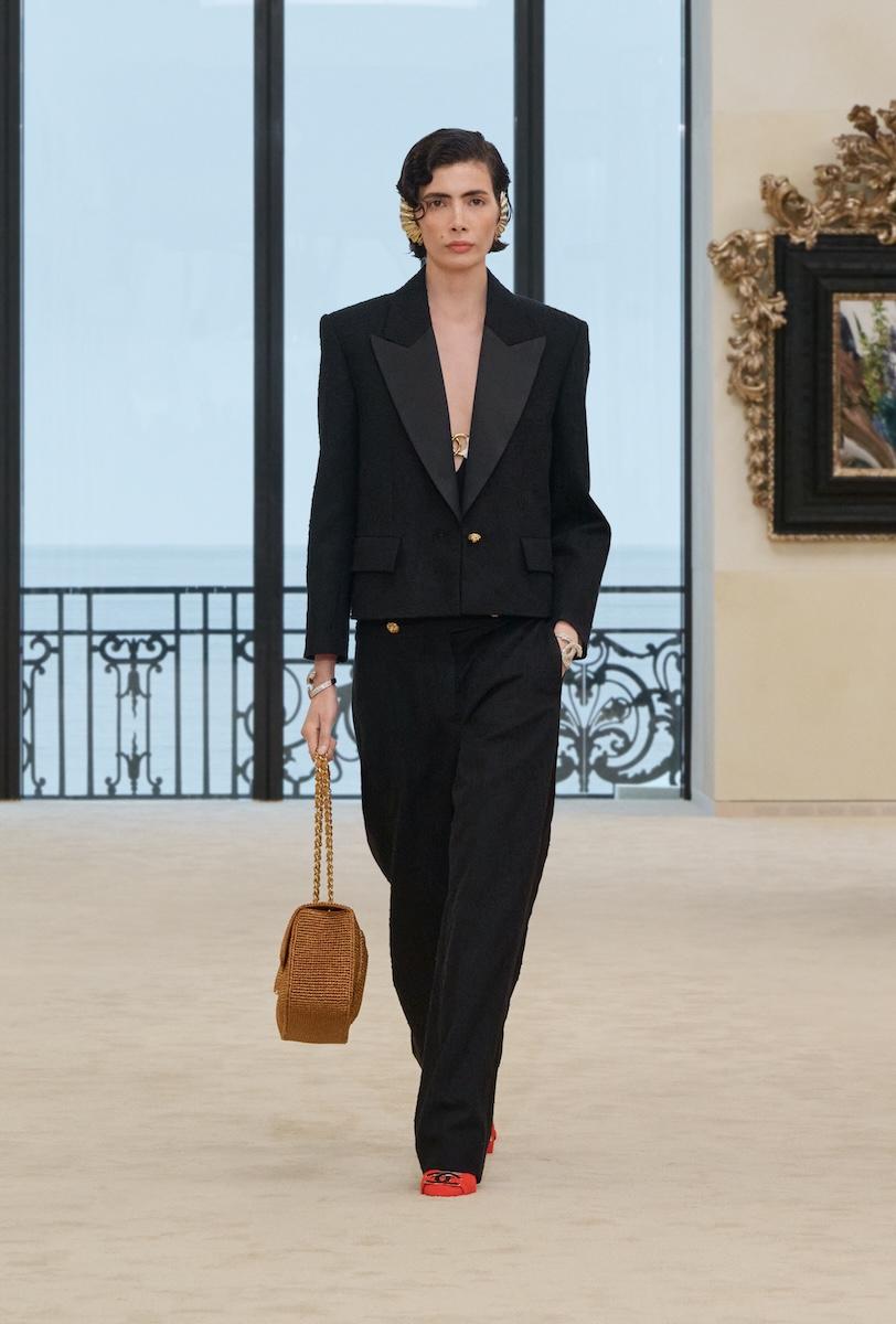 ルック】「シャネル」2026-27年クルーズ・コレクション - WWDJAPAN