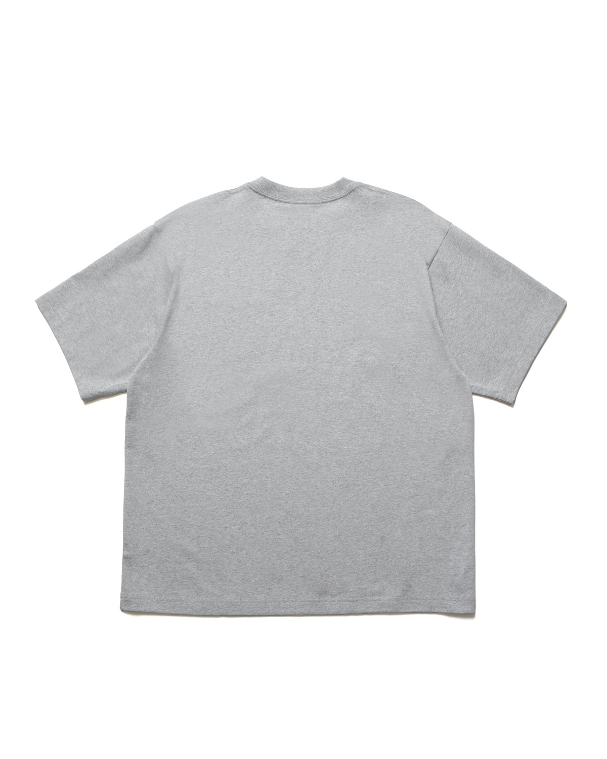 ソフ」が「チャンピオン」に別注したスエットとTシャツを発売 爽やかな