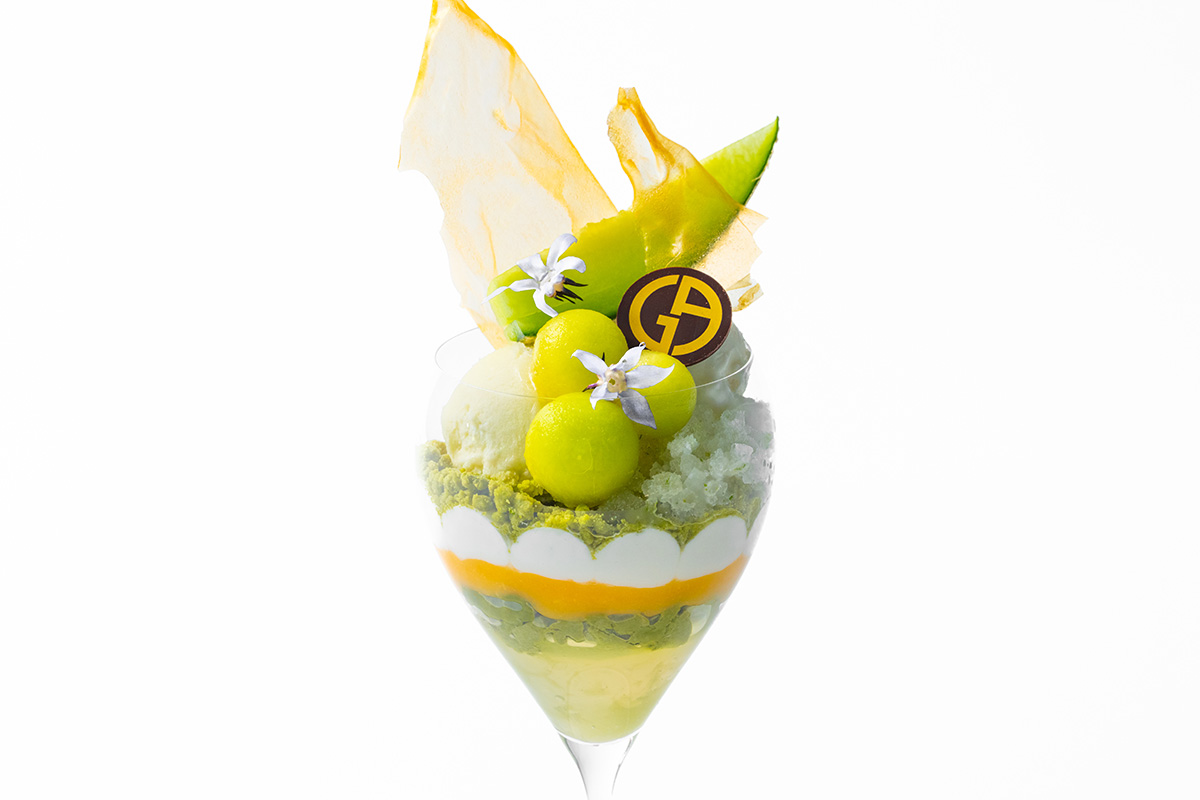 アルマーニ カフェ5月限定のパフェはみずみずしいメロンが主役　すだちと抹茶が余韻をプラス