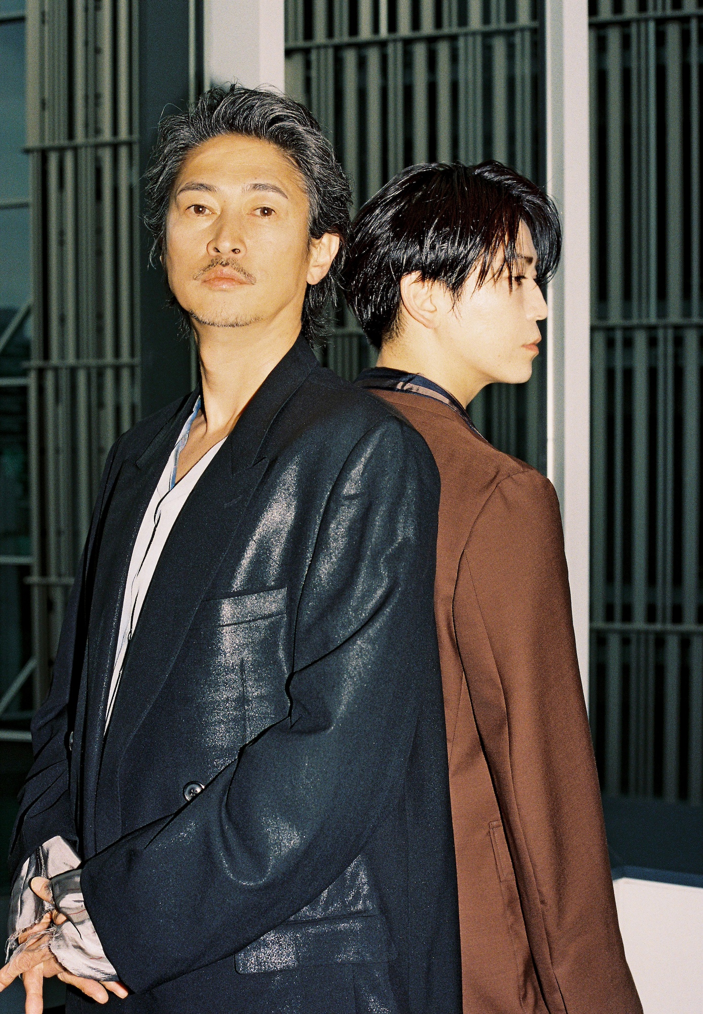 窪塚洋介(左)と亀梨和也