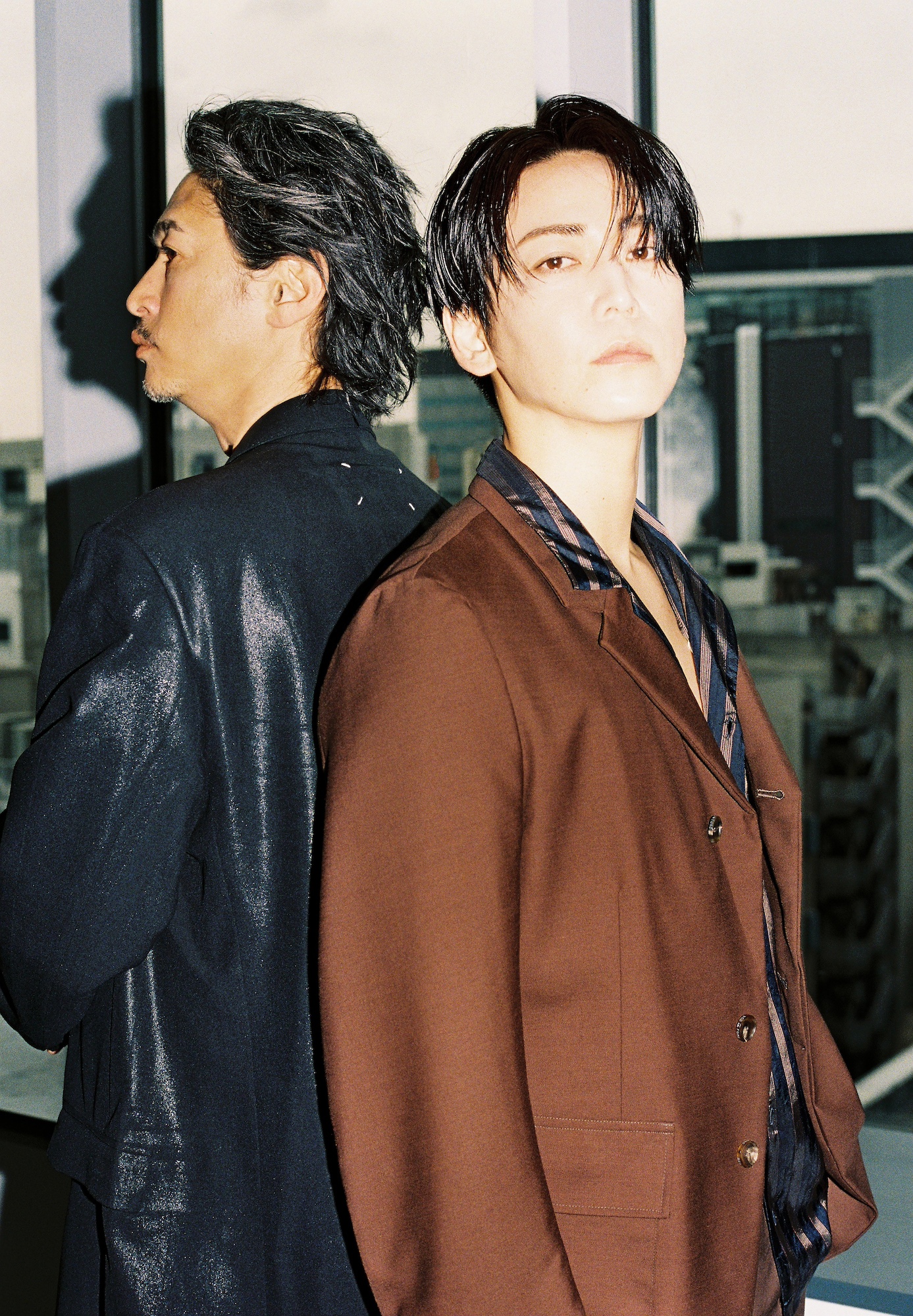 窪塚洋介(左)と亀梨和也