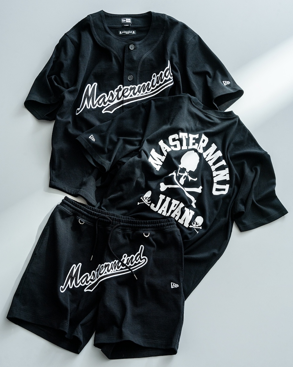 美品　マスターマインド×ニューエラ　ポロシャツ　黒系 ベース ニューエラ」と「マスターマインド・ジャパン」のコラボ新作 トップス