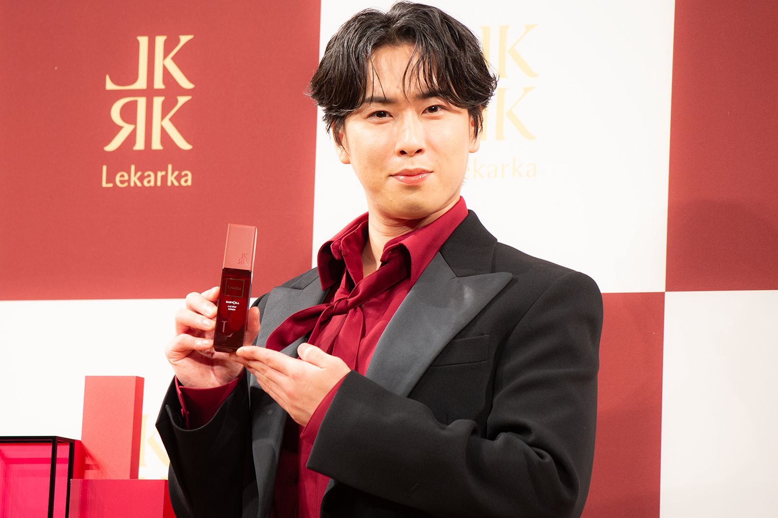 Snow Manの宮舘涼太が「レカルカ」のアンバサダーに “相棒スキンケア