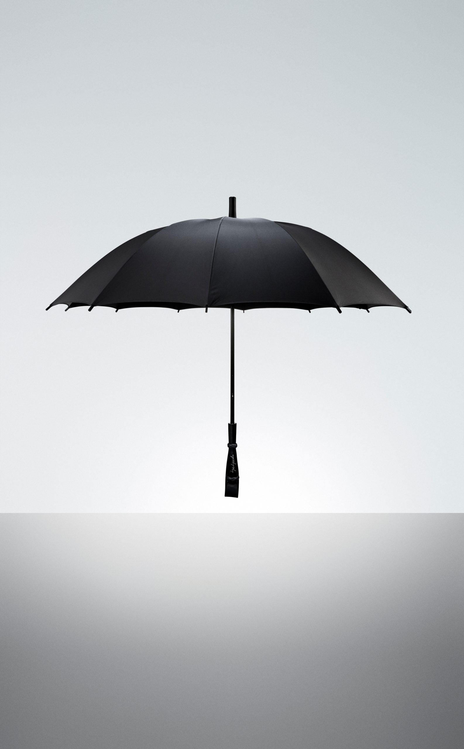 ディスコード ヨウジヤマモト」が日傘、雨傘、長傘を発売 福井洋傘と