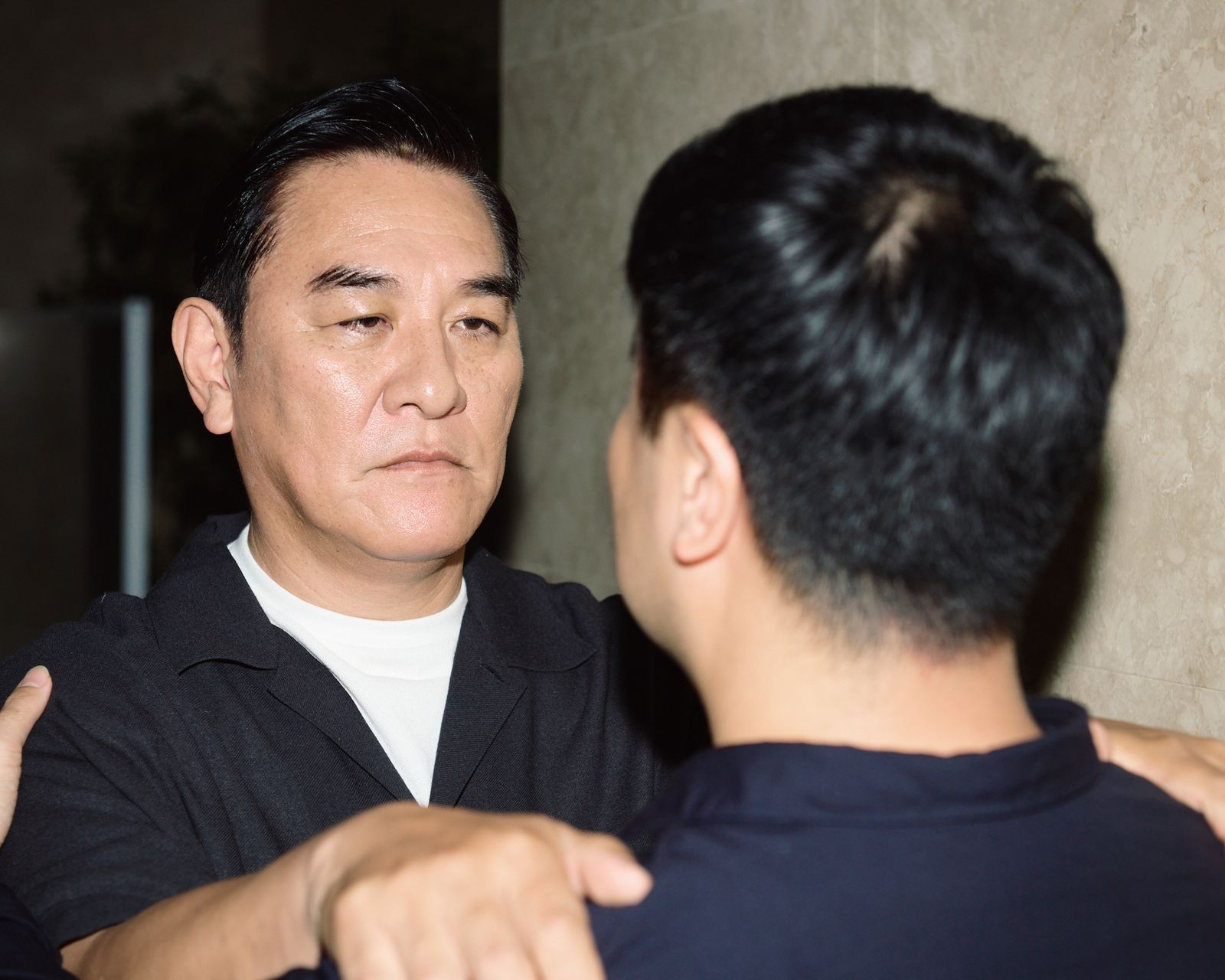 ピエール瀧（左）と下津優太監督