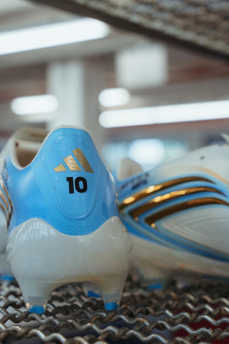 メッシがW杯歴代最多得点更新で着用していたスパイクは？ 通算18ゴール