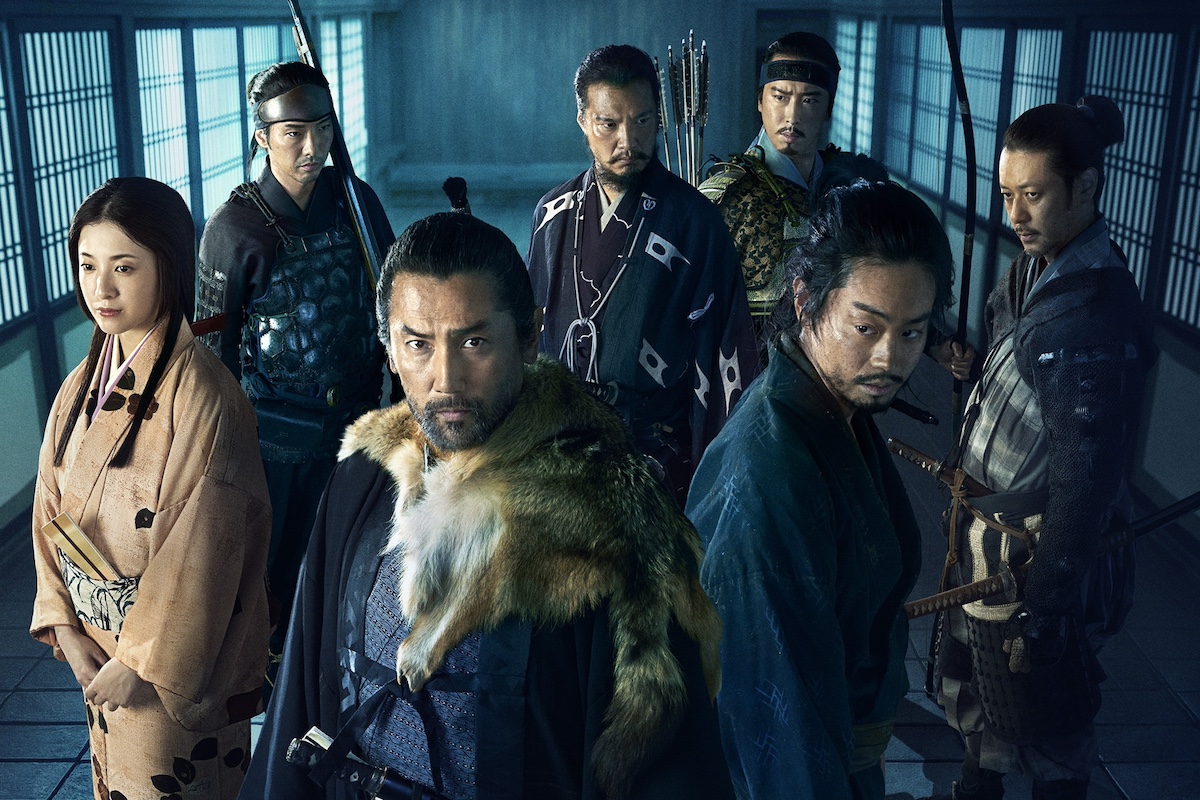 本木雅弘 × 黒沢清が語る映画「黒牢城」 “戦国の異端児”荒木村重が現代