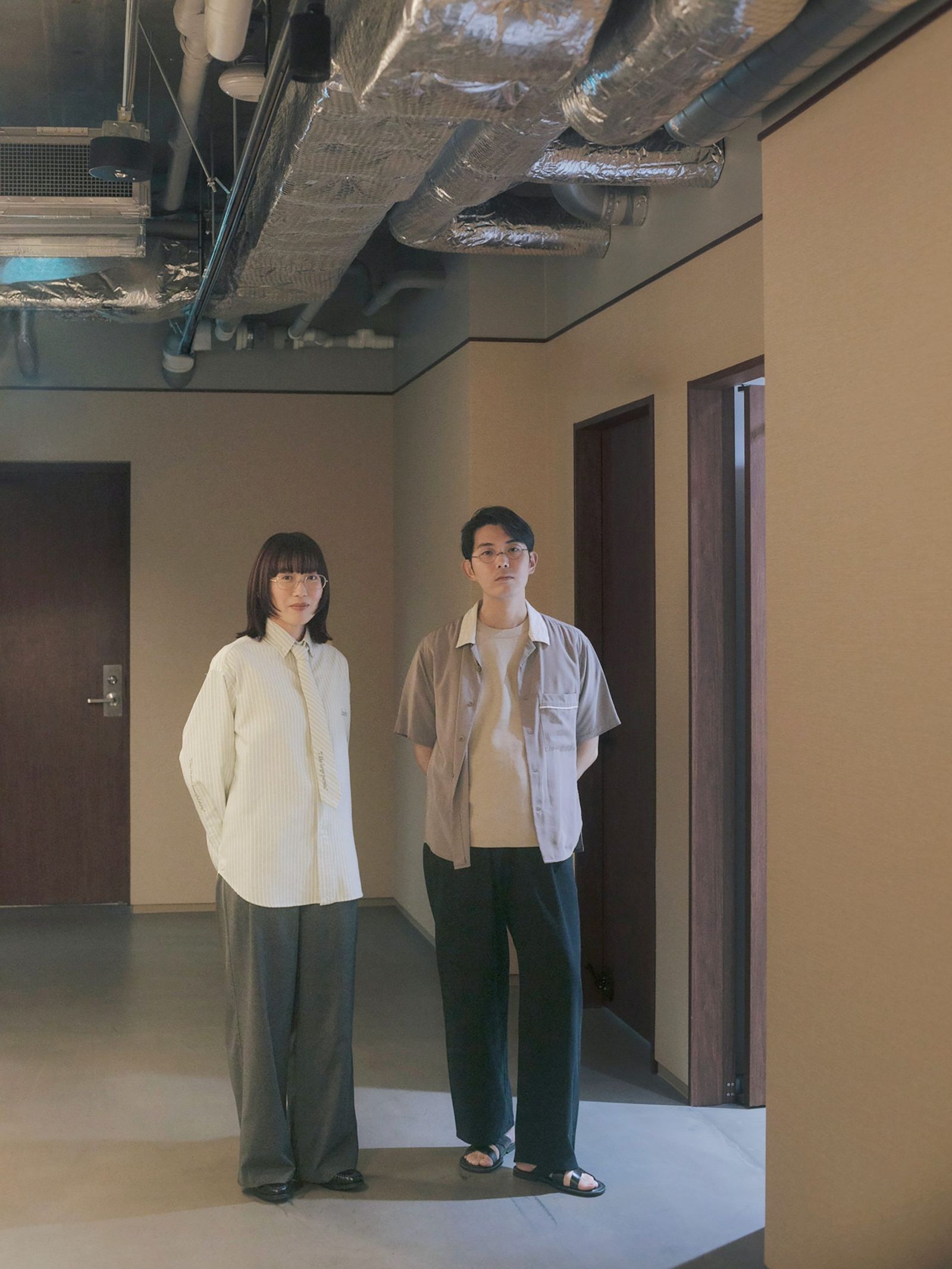 柴田聡子(左)と折坂悠太
