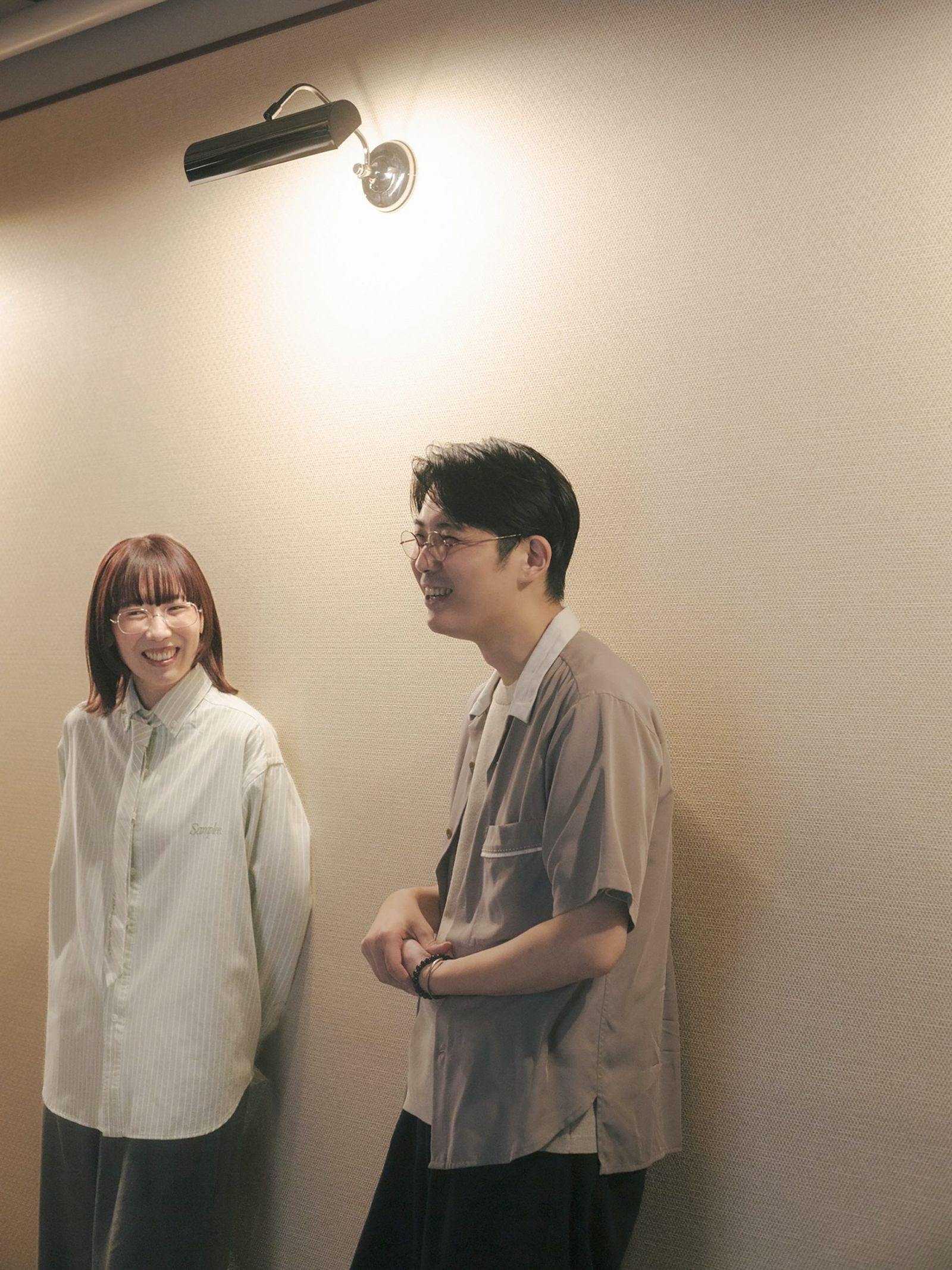 柴田聡子(左)と折坂悠太