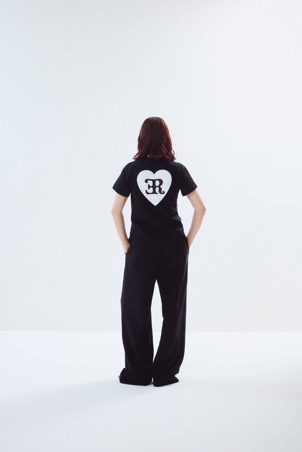 “Tシャツ”(9900円)