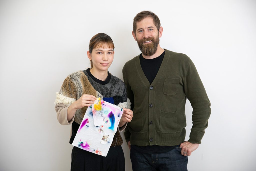 左から齋藤帆奈／現代美術作家、ダン・ウィドマイヤー／ボルトスレッズ共同創業者兼CEO
