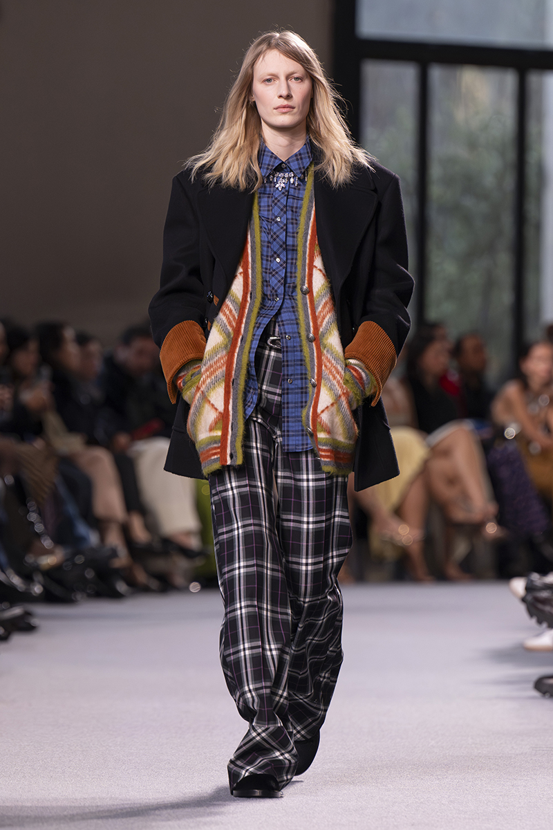 パリコレデザイナーたちが考える 2024年の日常を彩る服、その具体案  