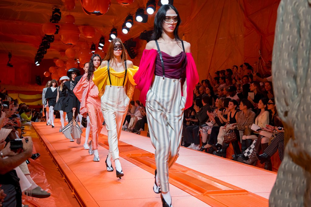 2024年春夏パリから「ファッションは楽しい！」の直球メッセージ　「ルイ・ヴィトン」が牽引